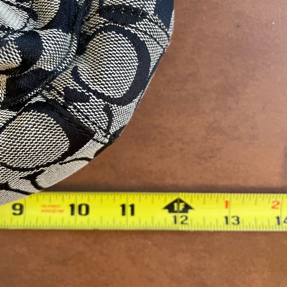 Coach πHPπ EUC top flap hobo shoulder hand bag in Signature grey and black - Picture 11 of 12